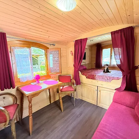 Le Clocher De Neyran Saint-Gervais-sur-Mare