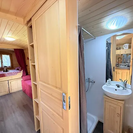 Parque de Campismo Le Clocher De Neyran