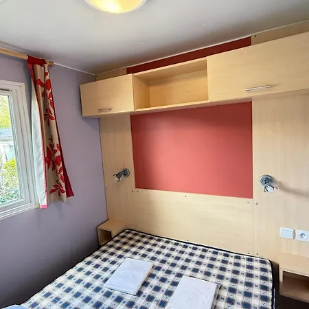 Le Clocher De Neyran * Saint-Gervais-sur-Mare