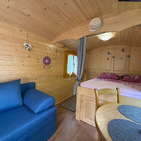Le Clocher De Neyran Kemping Saint-Gervais-sur-Mare